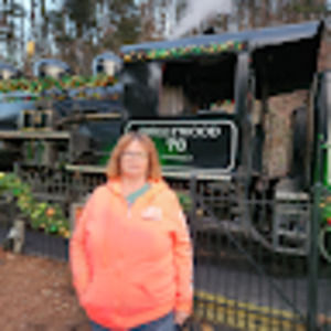 Meet your Posher, Becky